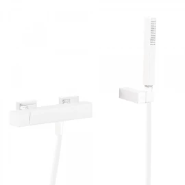 Tres Cuadro Exclusive egykaros falon kívüli zuhanycsaptelep kézi zuhannyal matt fehér 00716703BM