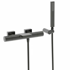 Tres Projekt-Tres falon kívüli termosztátos kádcsaptelep cascade kifolyóval csiszolt metál fekete 21117409KMB